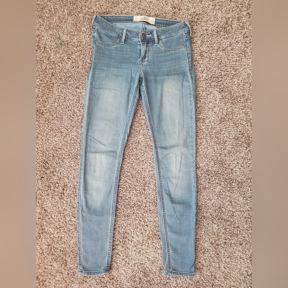 Hollister skinny jeans